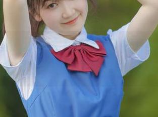 Kuuko W风格大揭秘：自拍Rosaria图册合集引领新的潮流趋势.txt